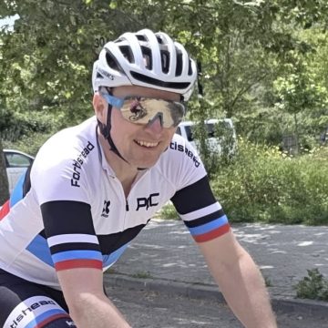 Le Cure Curista Profile - Simon Arkwright